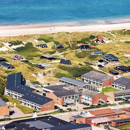 8 Person On A In Ringkøbing